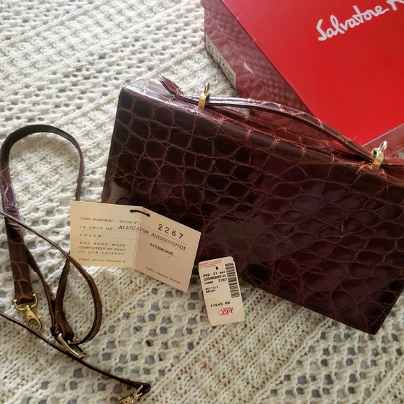 Salvatore Ferragamo Handbags - 🎉HPx2🎉FERRAGAMO AUTHENTIC VINTAGE ALLIGATOR BAG